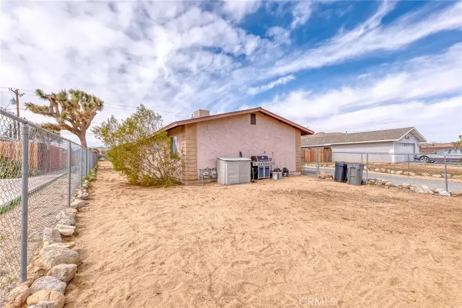 6434 Linda Lee, Yucca Valley, CA 92284 - #2