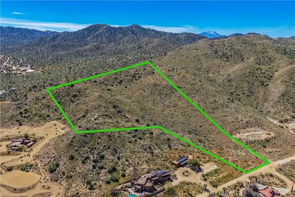58215 Santa Barbara, Yucca Valley, CA 92284