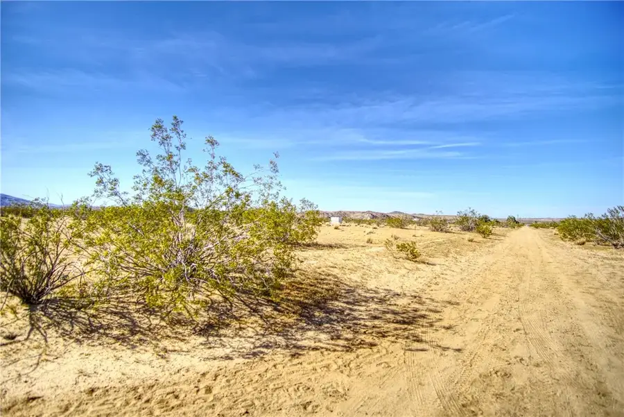 64533 3rd, Joshua Tree, CA 92252 - #3