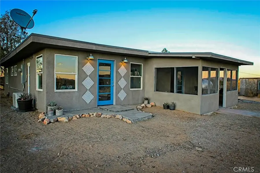 915 Dakota Lane, Landers, CA 92285 - #2
