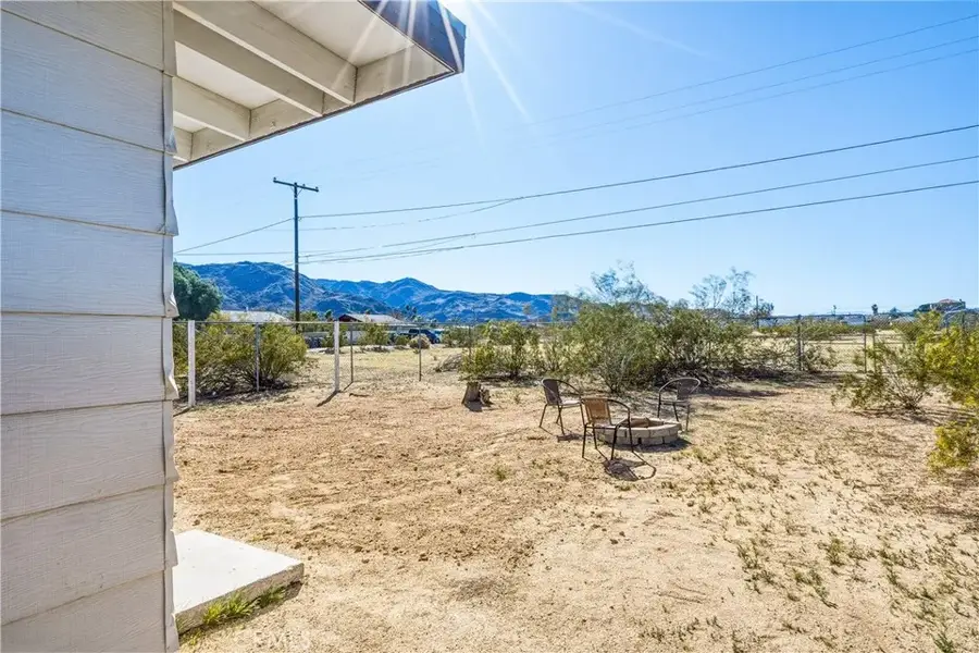 6546 Rose Ellen Avenue, Twentynine Palms, CA 92277 - #3