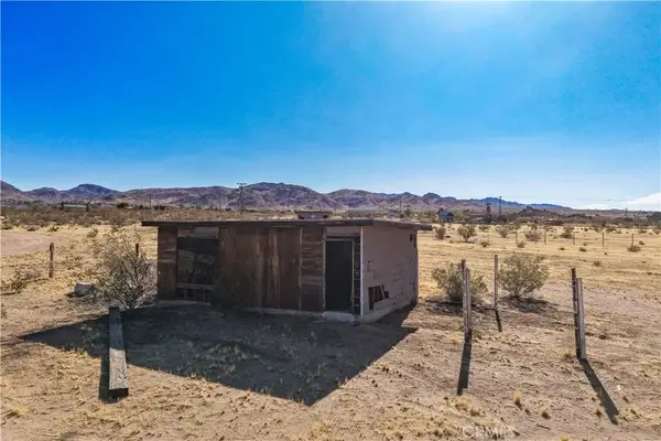 56232 Cone Boulevard, Landers, CA 92285