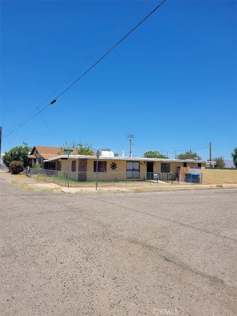 206 Chestnut, Needles, CA 92363 - #1