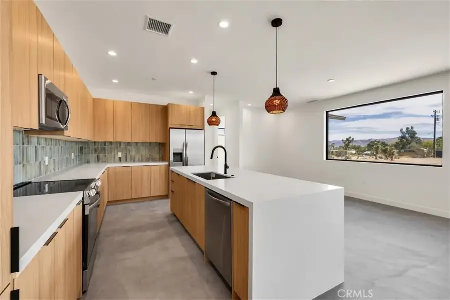 58833 Sunflower Drive, Yucca Valley, CA 92284 - #2