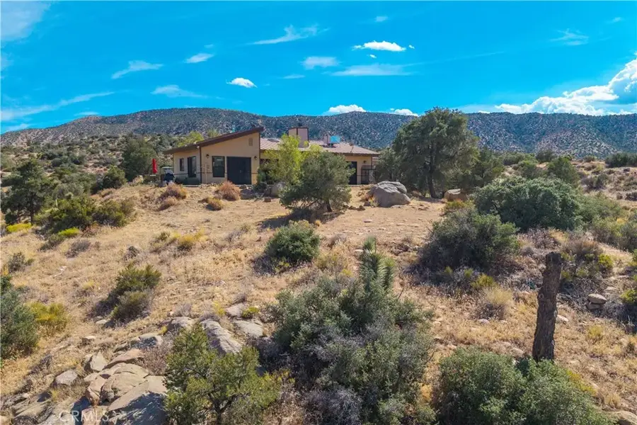 48620 Madison Road, Pioneertown, CA 92268 - #3