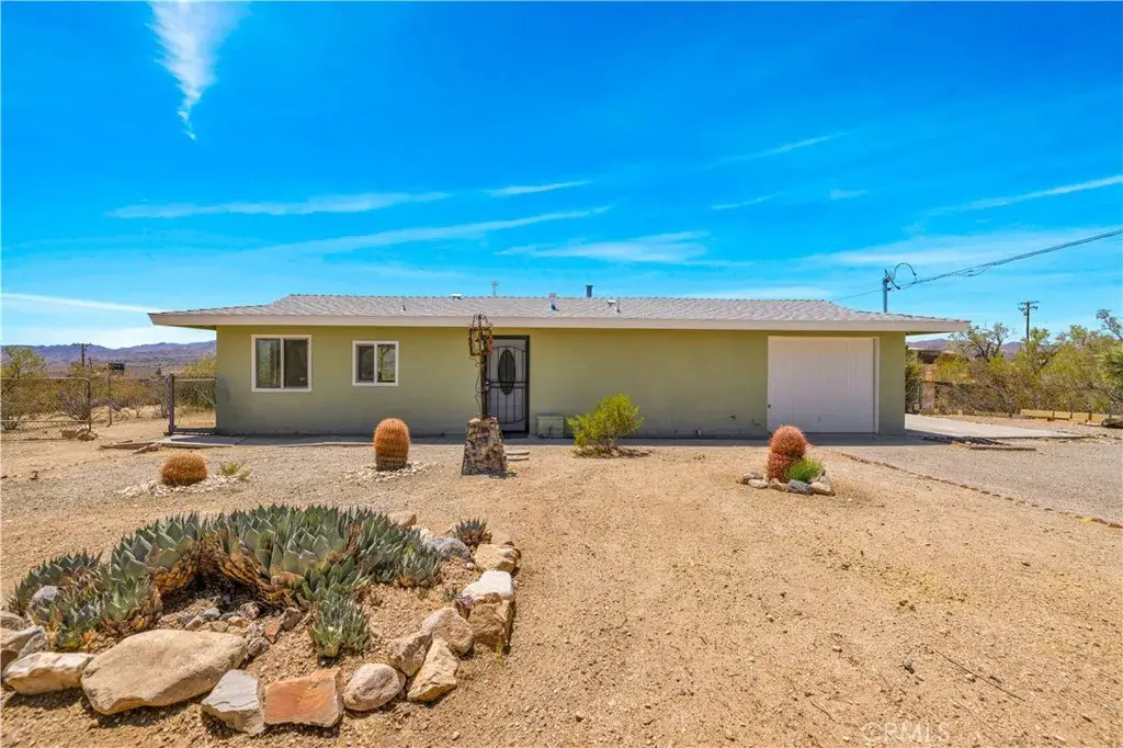 59125 Douglas Lane, Yucca Valley, CA 92284 - #1