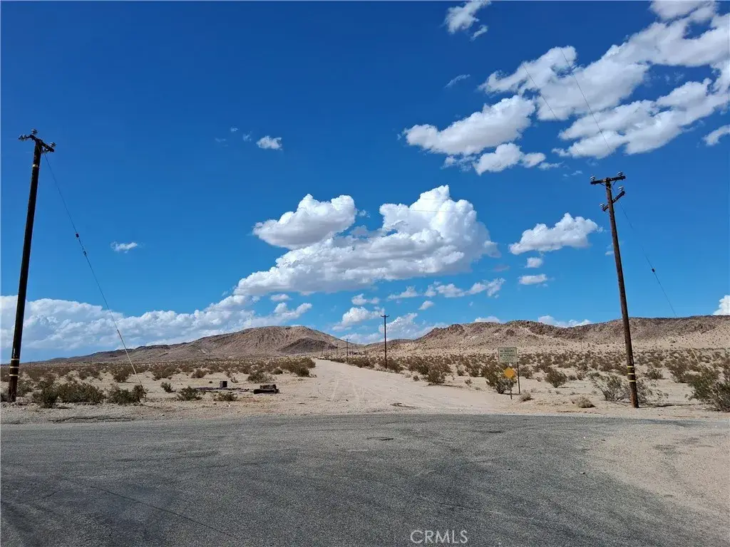 2959 Pinto Mountain Road, Twentynine Palms Yucca Valley, CA 92277 - #1