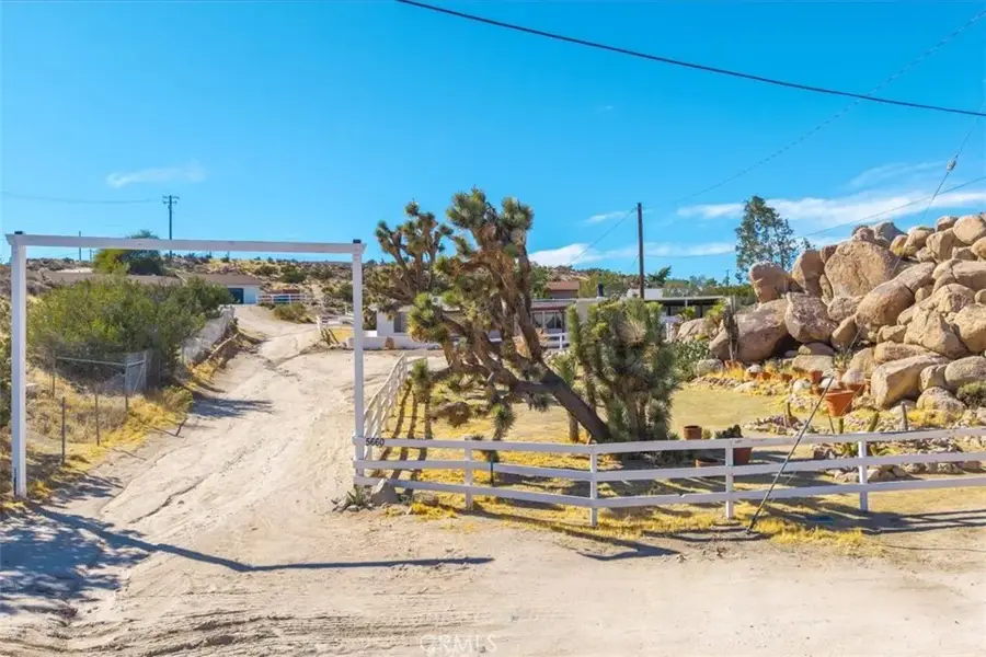 5660 Rowell Road, Yucca Valley, CA 92284 - #2