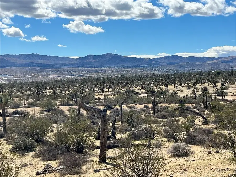 4825 Bonita, Yucca Valley, CA 92284 - #3