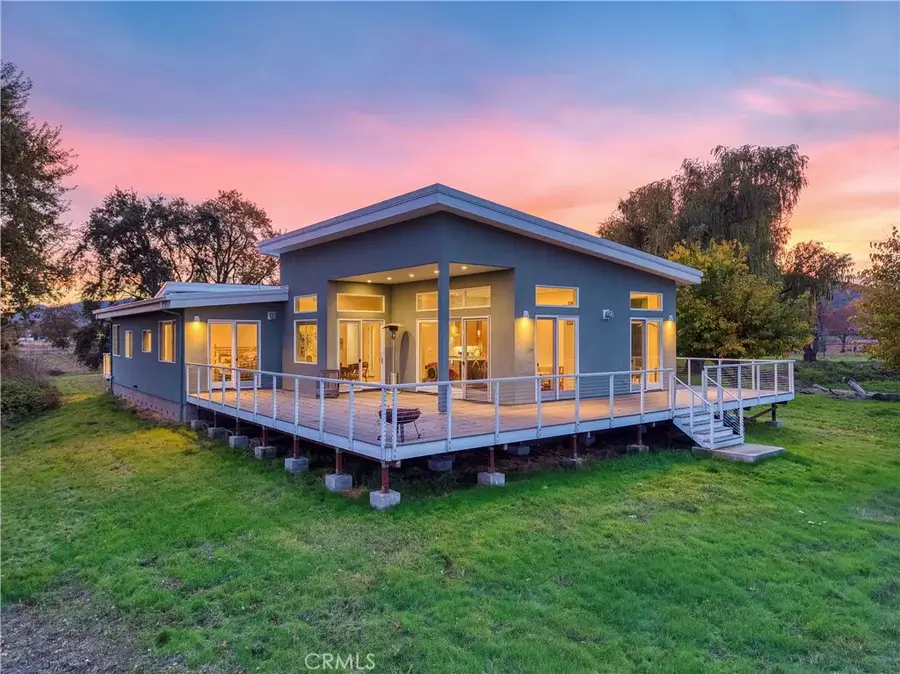 8 Queen Ann, Lakeport, CA 95453 - #3