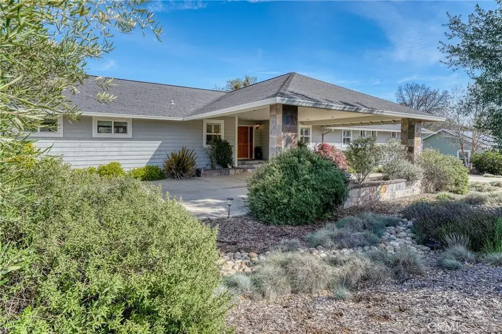1050 Oak Park, Lakeport, CA 95453 - #1