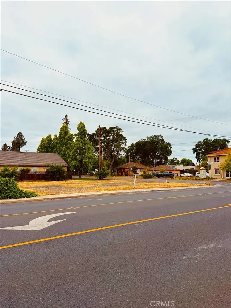 1095 N Main, Lakeport, CA 95453 - #2