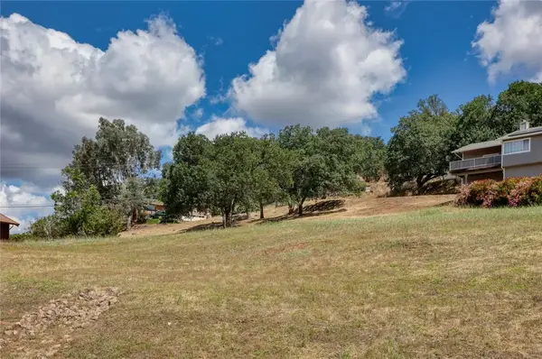 17270 Knollview, Hidden Valley Lake, CA 95467