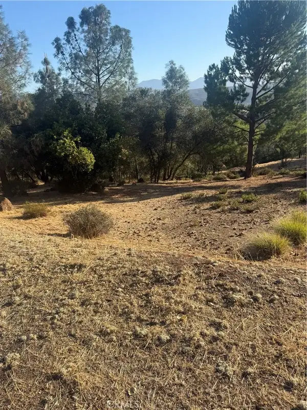 16511 Crescent, Hidden Valley Lake, CA 95467