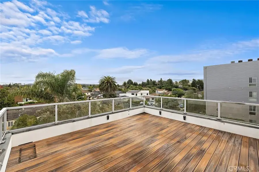 4151 Redwood Avenue #106, Los Angeles, CA 90066 - Image #2