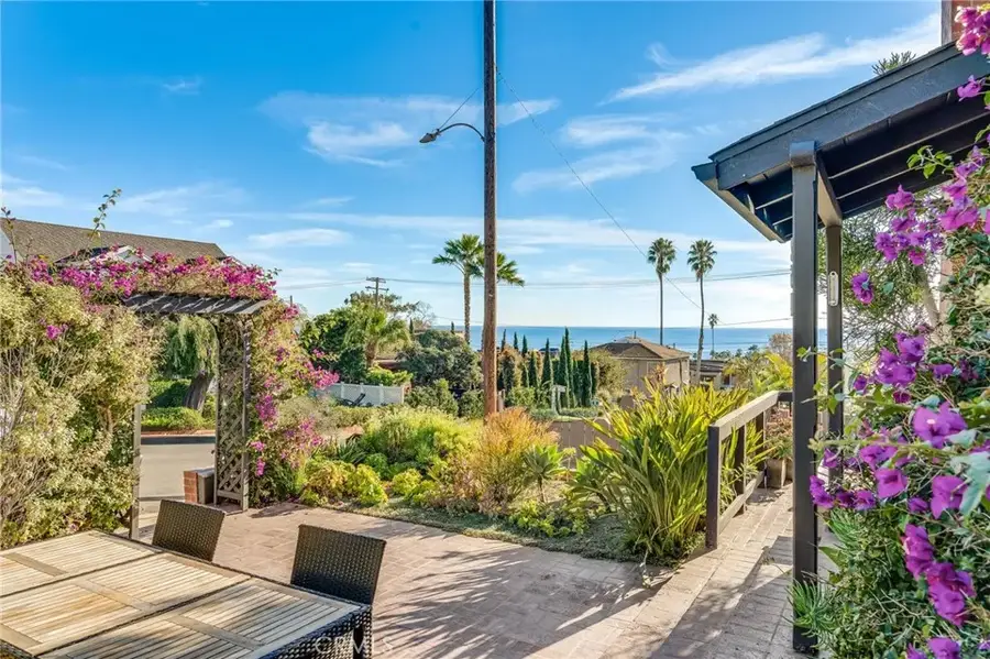 252 Chiquita, Laguna Beach, CA 92651 - Image #3