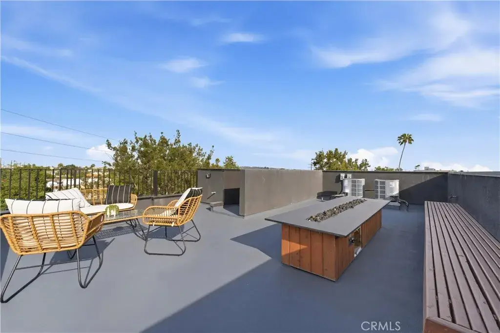 3601 Mclaughlin Avenue, Los Angeles, CA 90066 - #1
