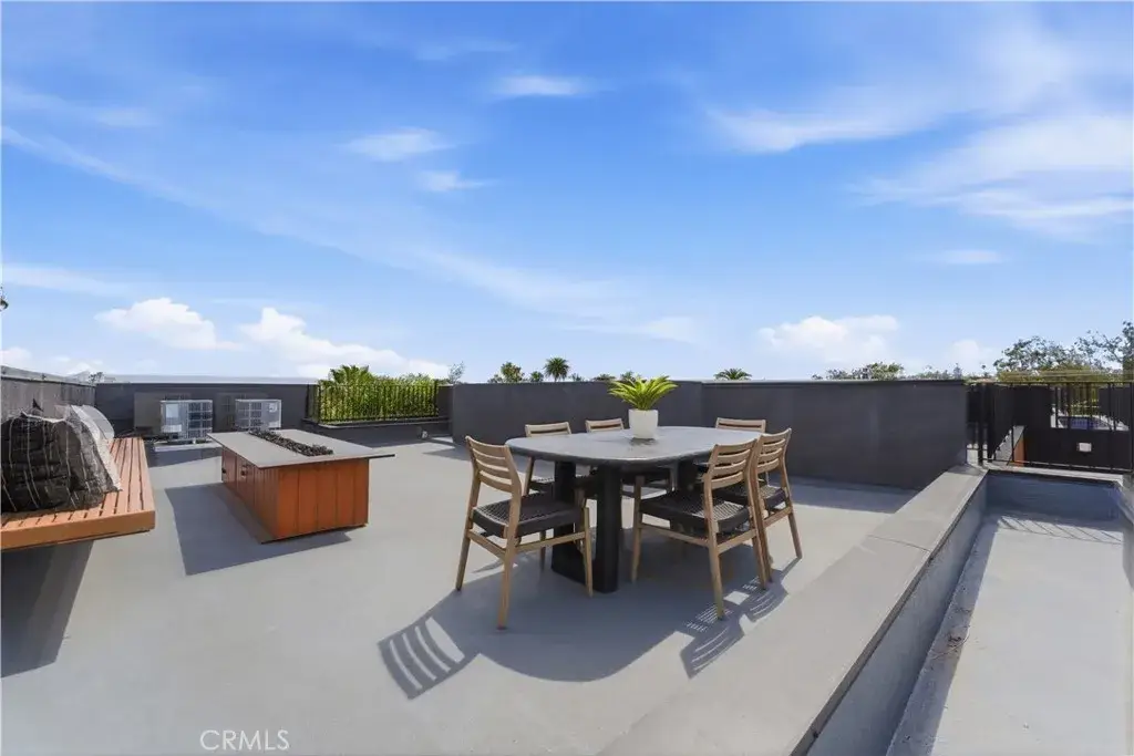 11702 Charnock Road, Los Angeles, CA 90066 - #1