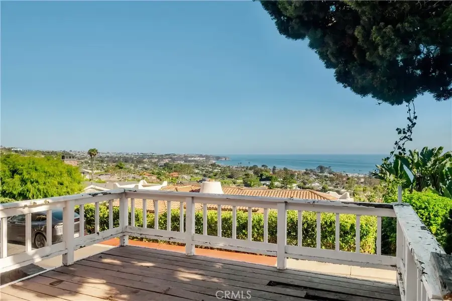17 N Vista De La Luna, Laguna Beach, CA 92651 - #3