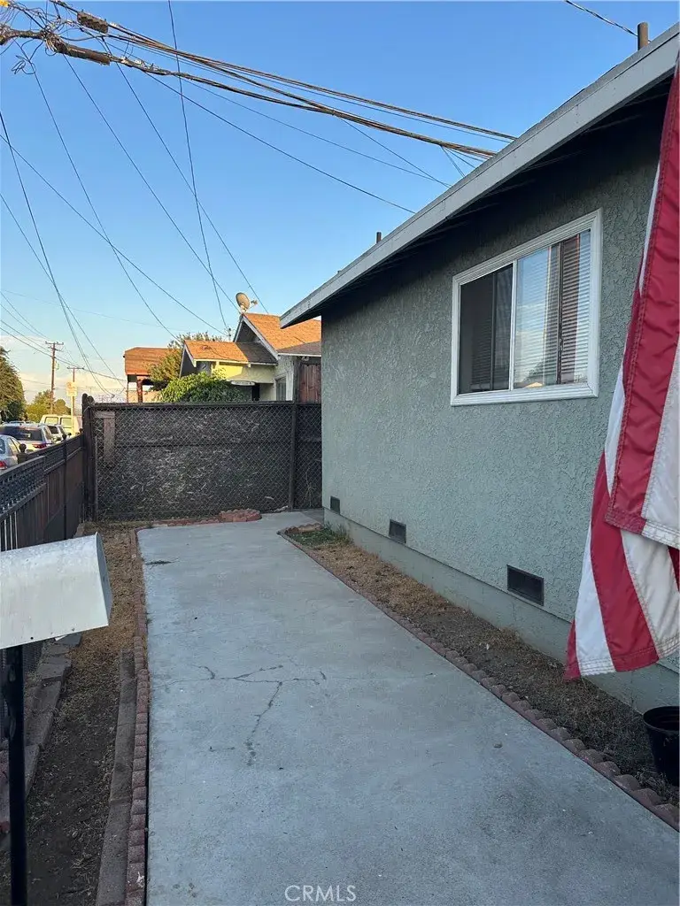 4742 Eagle Street, Los Angeles, CA 90022 - Image #2