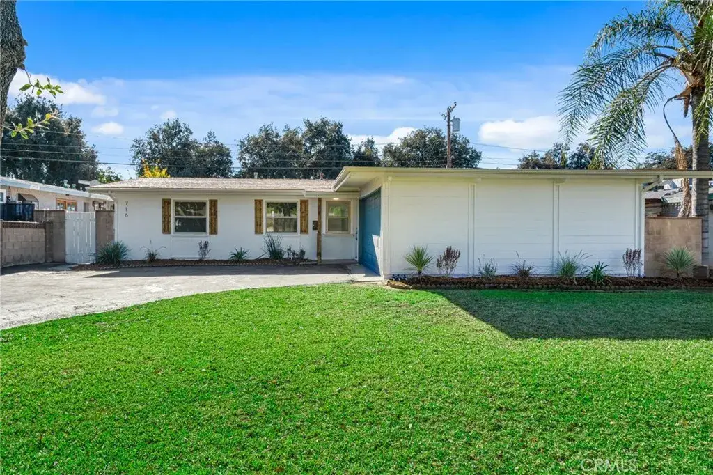 716 E Hanks, Azusa, CA 91702 - Image #1