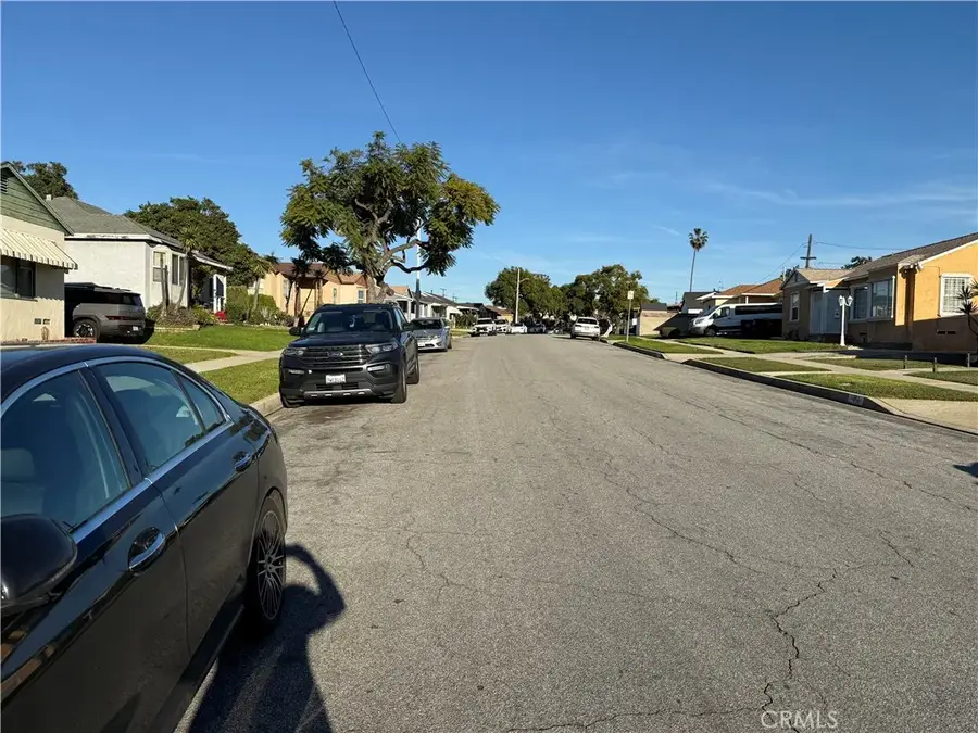 1917 Lohengrin, Los Angeles, CA 90047 - Image #2