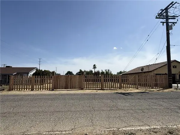 781 Placentia, Perris, CA 92571