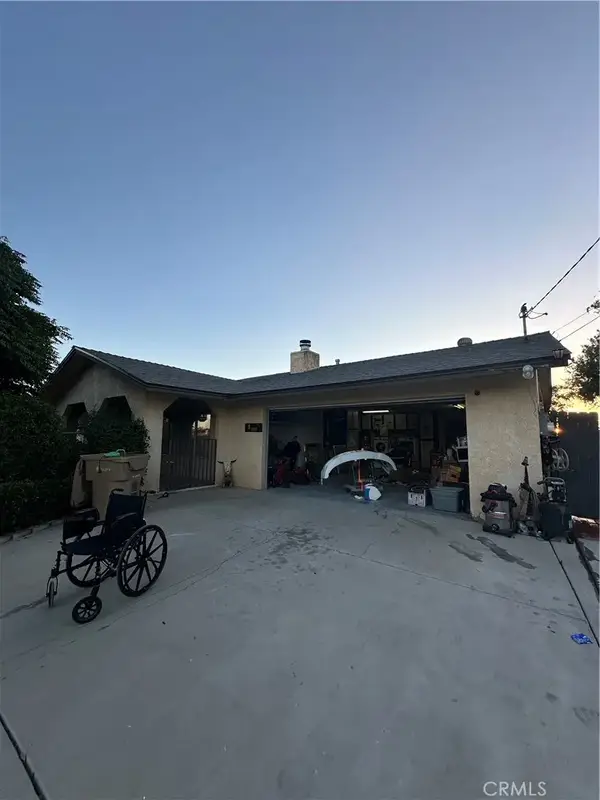 7520 Oakwood Avenue, Hesperia, CA 92345