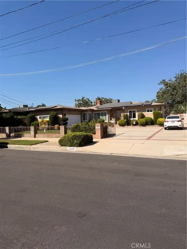9300 Cayuga Avenue, Los Angeles, CA 91352