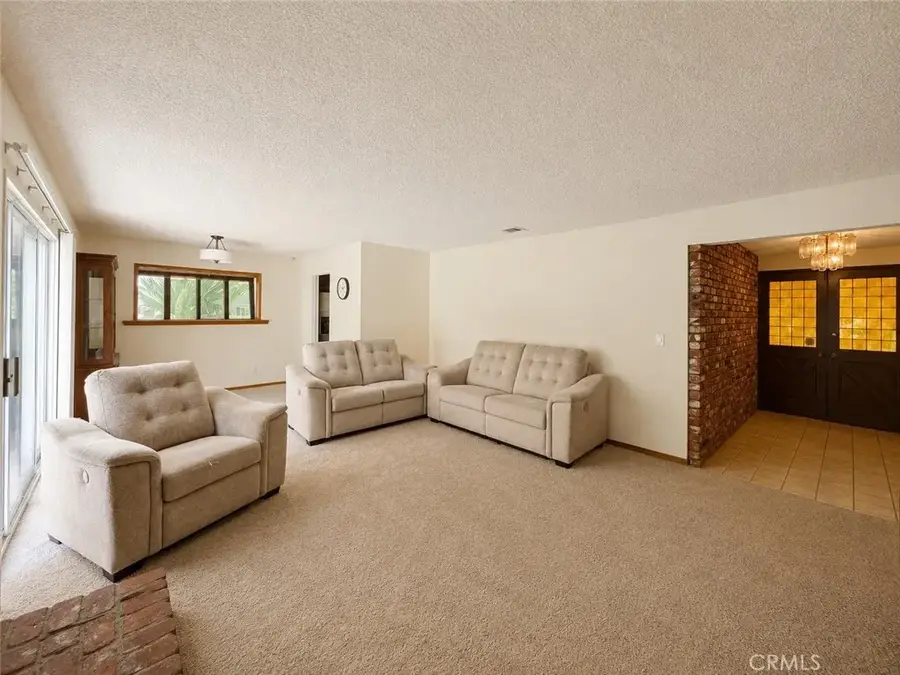 25825 Holly Vista Boulevard, San Bernardino, CA 92404 - #2