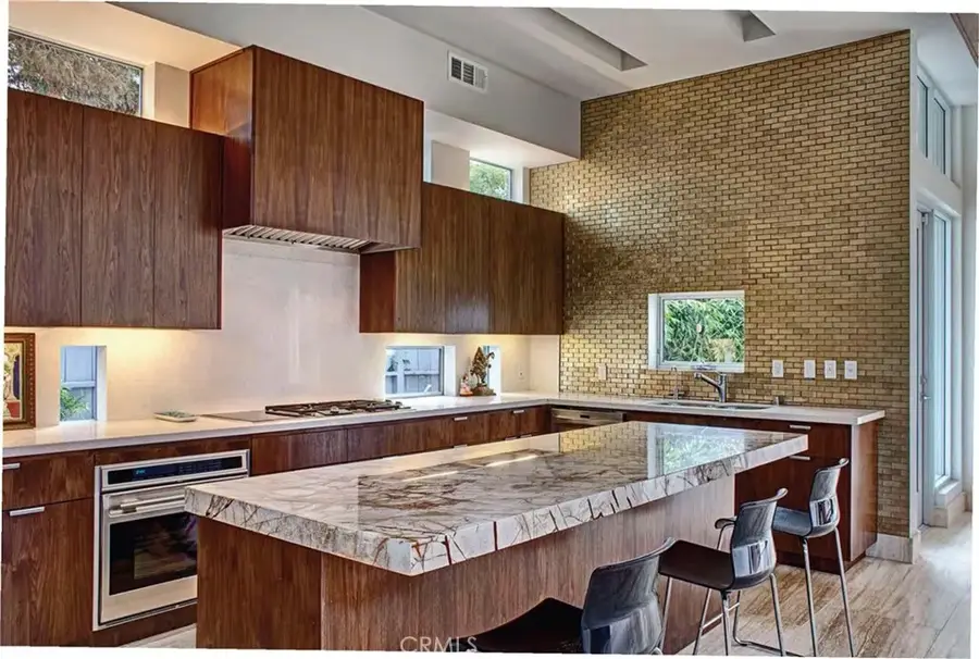 4154 Kenyon, Los Angeles, CA 90066 - #3