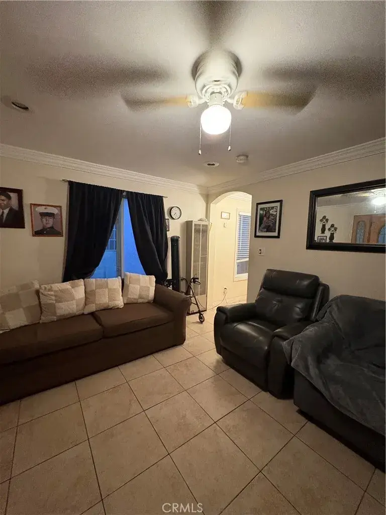 223 S Kern, Los Angeles, CA 90022 - #3