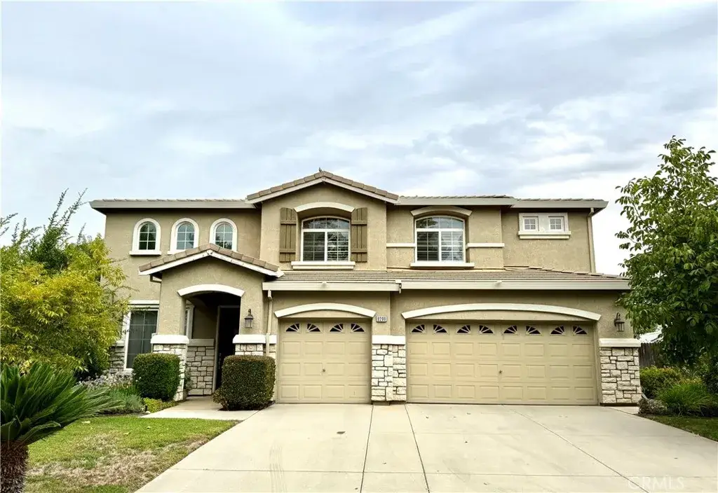 9200 Hunters Creek Way, Chowchilla, CA 93610 - #1