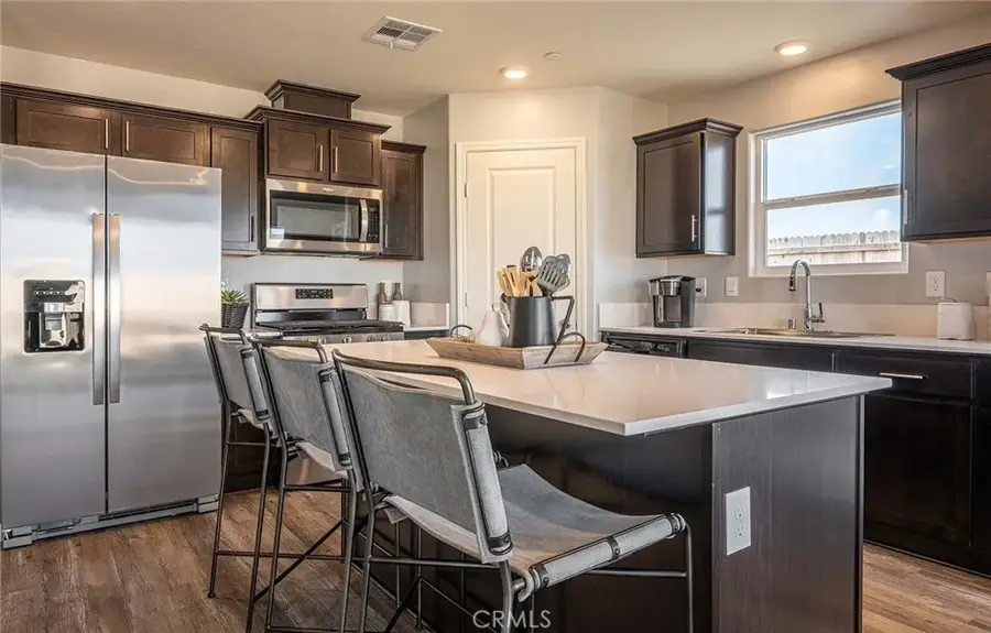 623 Marshall Lane #124 B2, Merced, CA 95348 - Image #2