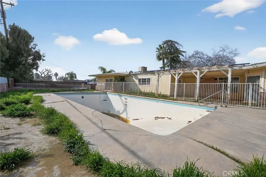 1733 Crestmont, Bakersfield, CA 93306 - #3