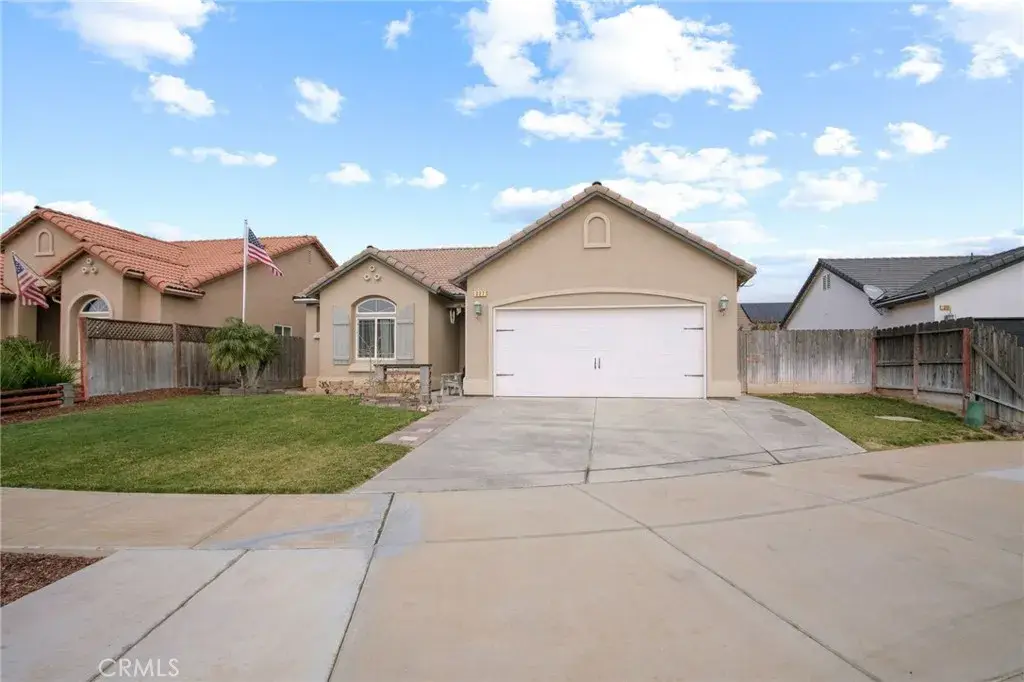327 Hart Drive, Merced, CA 95348 - Image #1