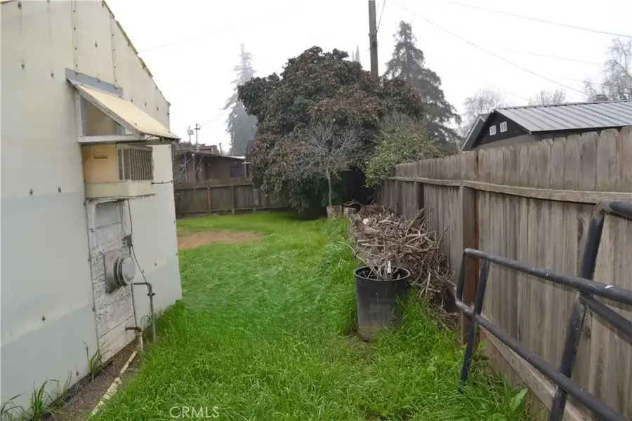 2327 S Garden Street, Visalia, CA 93277 - #2