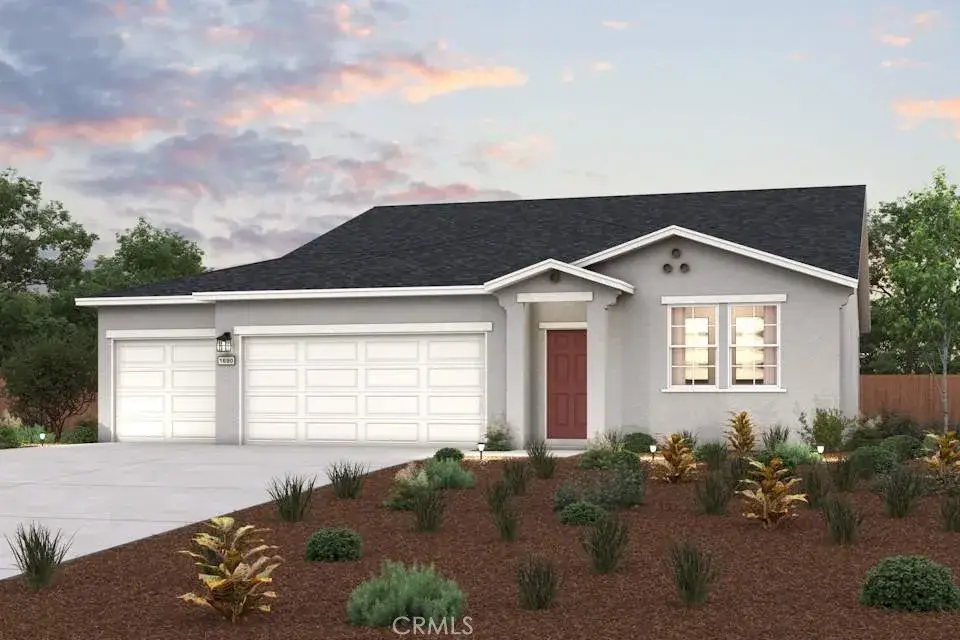 581 Victoria Avenue, Chowchilla, CA 93610 - #1