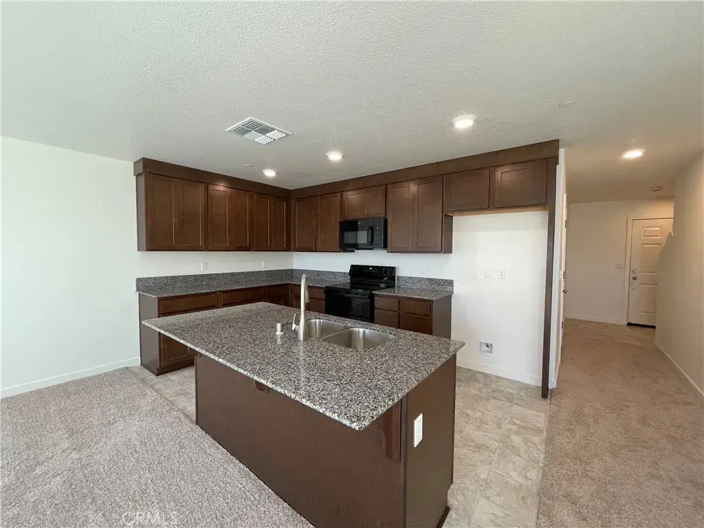 732 Stone Ridge East Avenue, Merced, CA 95341 - #1