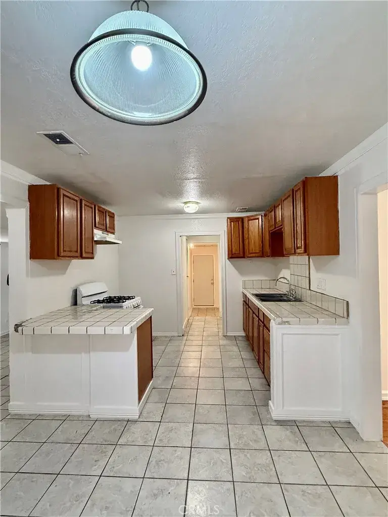 1020 W 24th, Merced, CA 95340 - #2