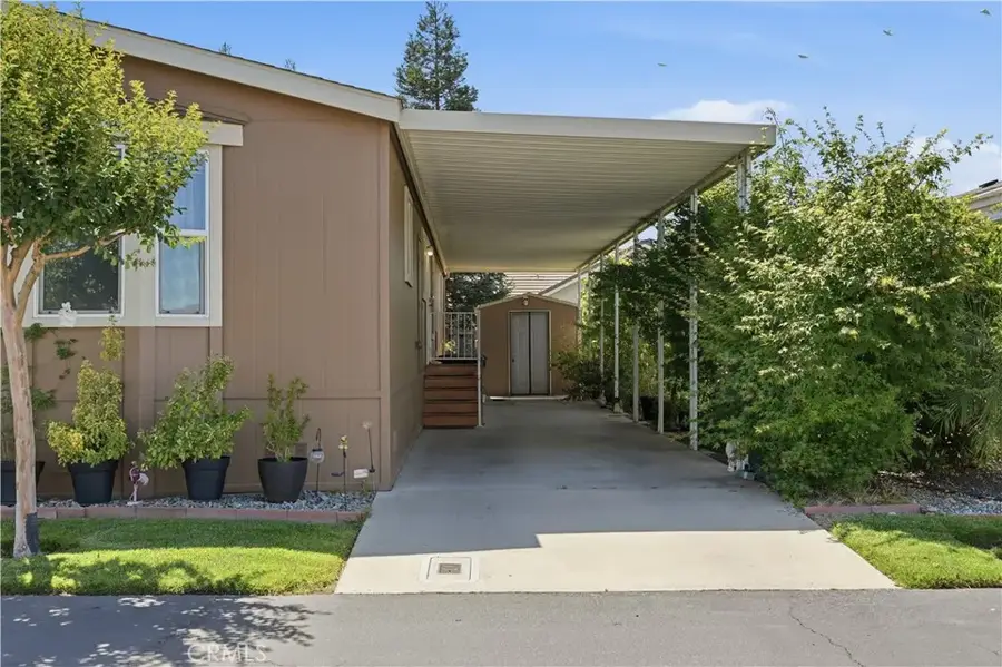 1525 Duke #51, Livingston, CA 95334 - #2
