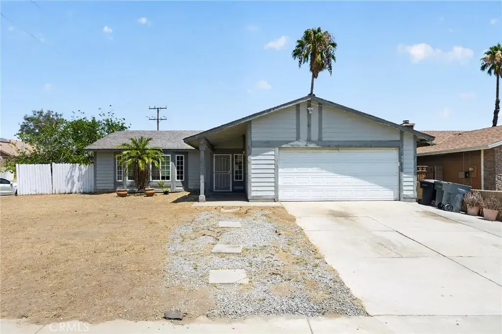 498 Serrana, Perris, CA 92570 - #1
