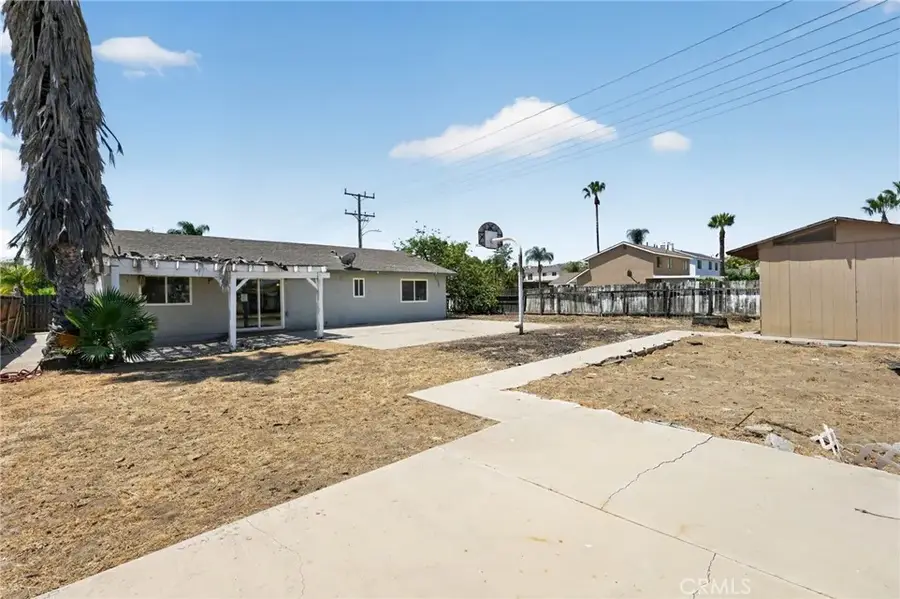 498 Serrana, Perris, CA 92570 - #3