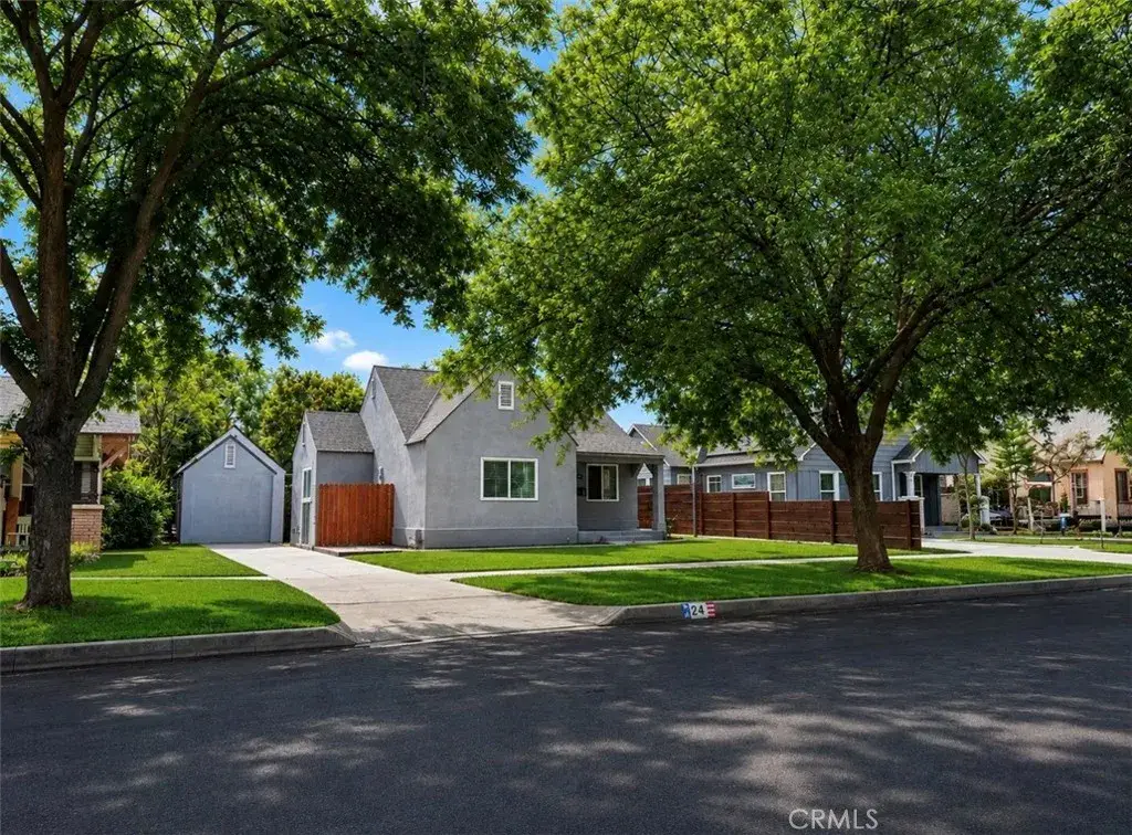 24 W 26th Street, Merced, CA 95340 - #1