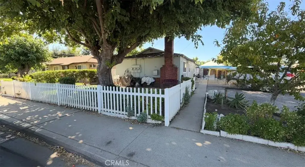 570 E A, Oakdale, CA 95361 - #1