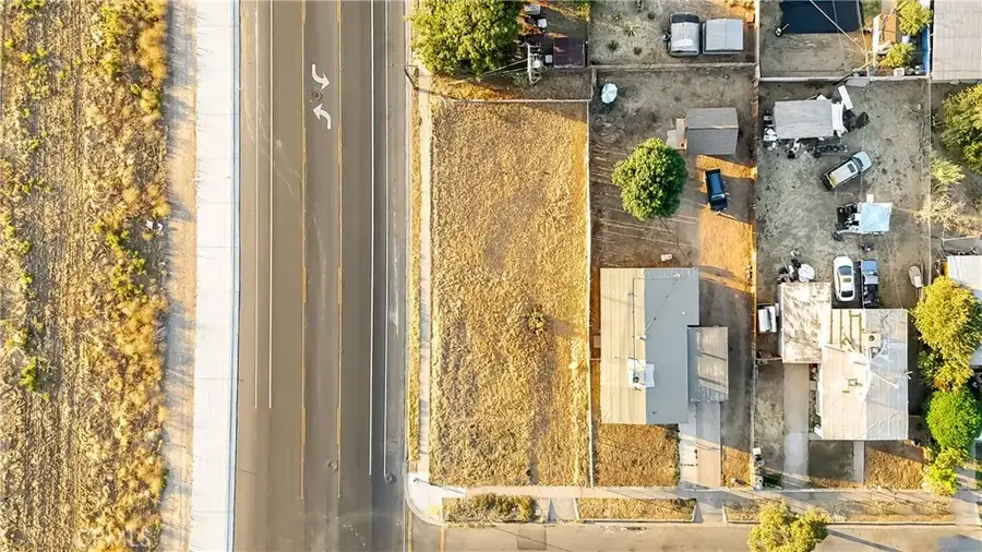 903 E Garrett, Fresno, CA 93706 - #2