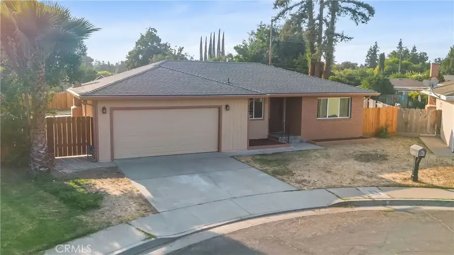 698 Roberts Court, Merced, CA 95340 - #2