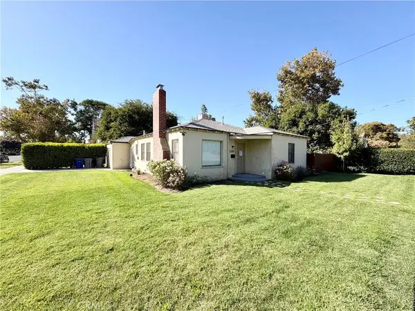 2201 F, Merced, CA 95340
