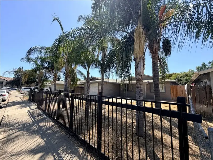 268 E 10th, Merced, CA 95341 - #2