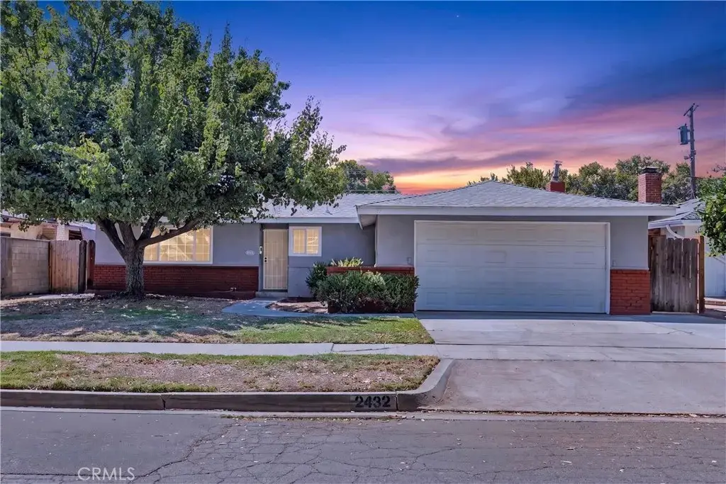 2432 E Richert, Fresno, CA 93726 - #1